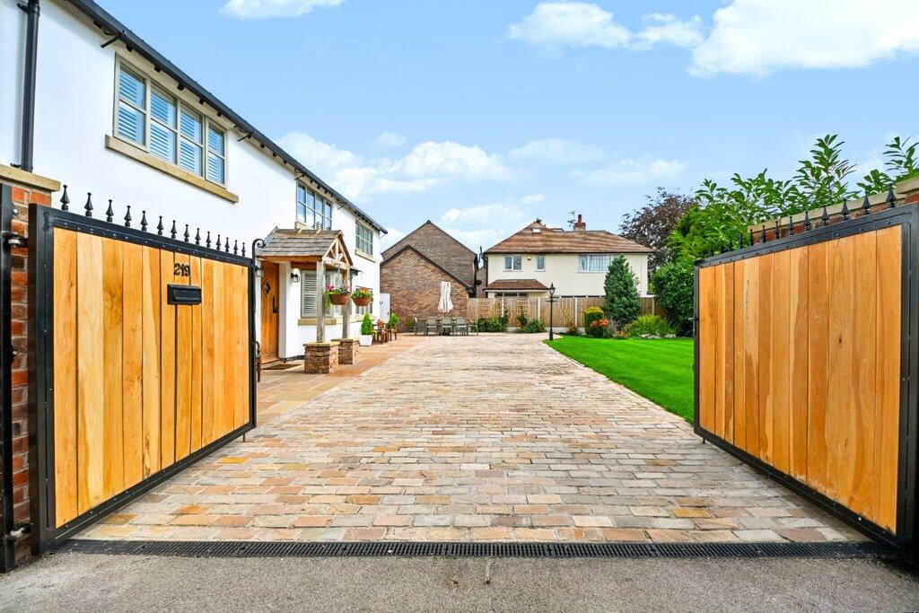 House in Warrington, Lowton - View 5