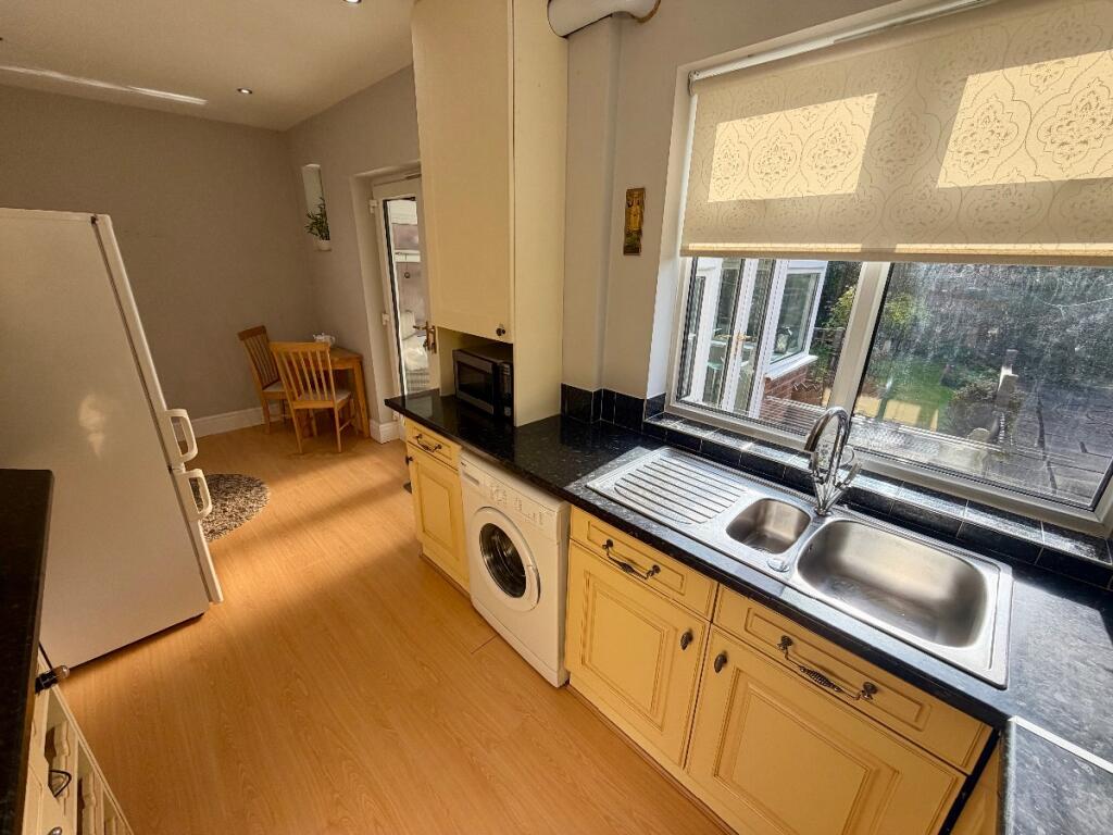 House in Warrington, Howley Quay, Latchford - More