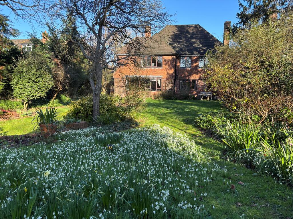 Main image of property: Frank Dixon Way, London, SE21.
