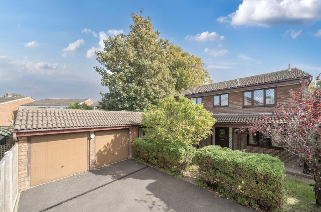 Main image of property: Park House Gardens, Tunbridge Wells, TN4