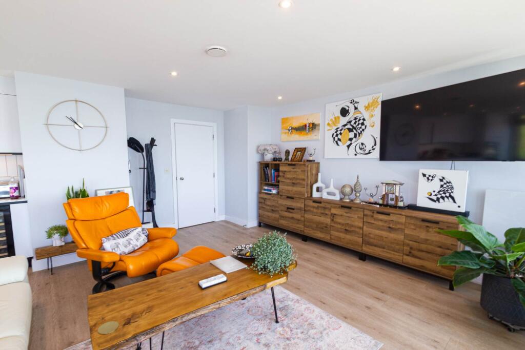 Apartment in Southend-on-Sea, Prittlewell - More