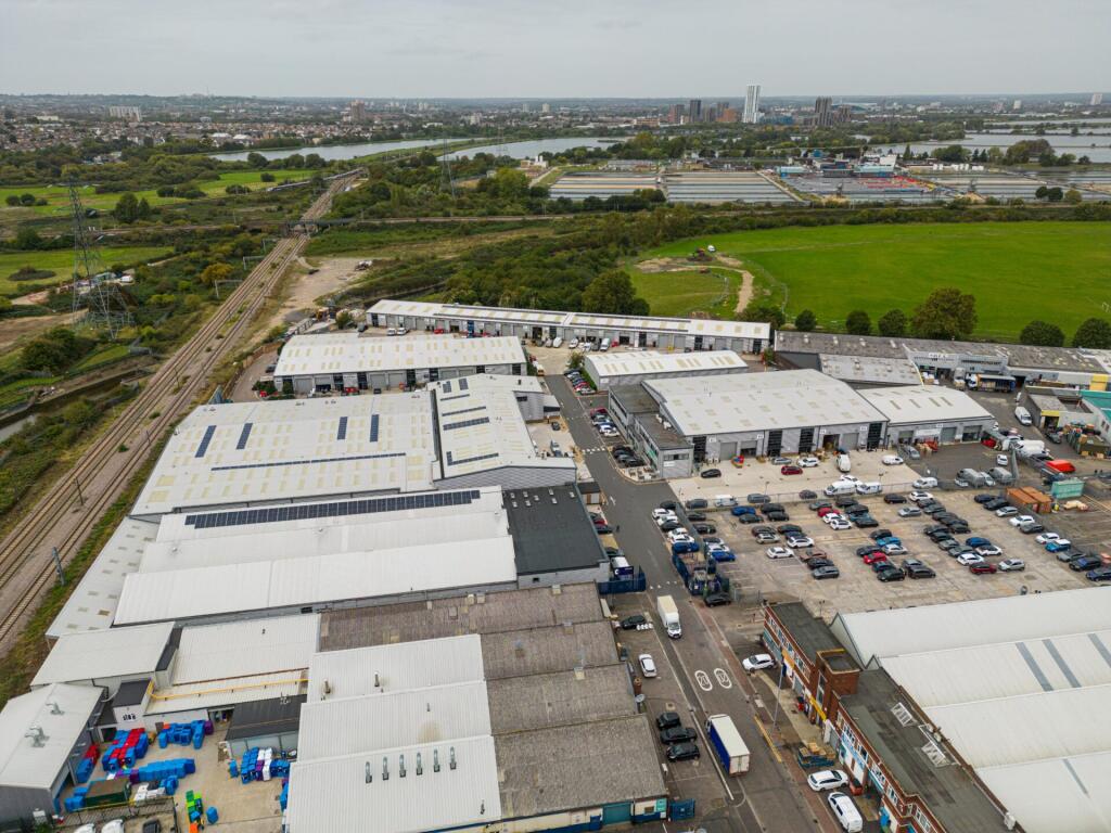 cap_ind_leyton_drone_017