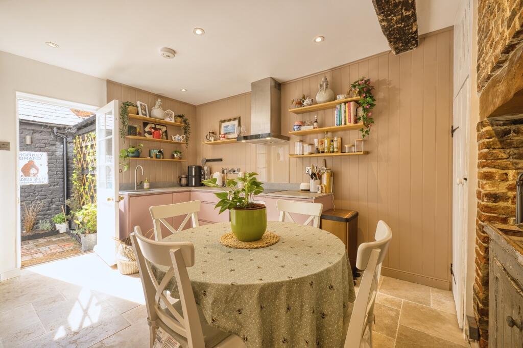 House in Canterbury, St. Mildred's - View 4