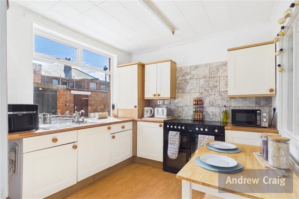 Apartment in South Tyneside, Westoe - View 2