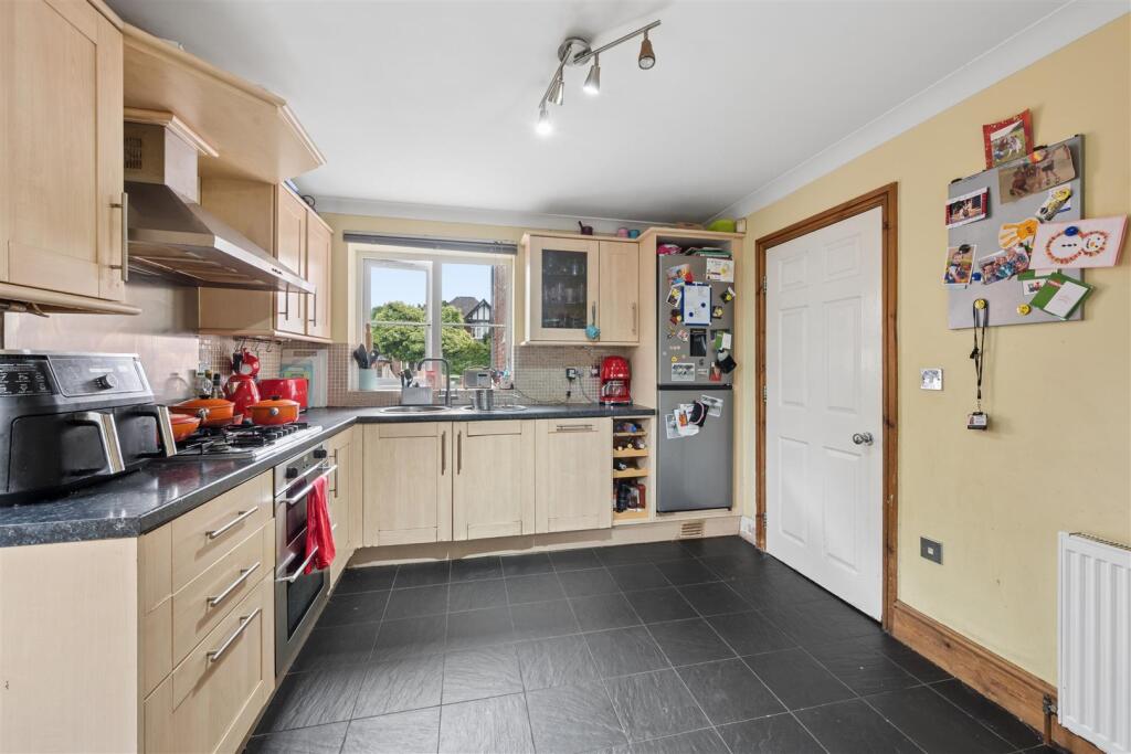 House in Lymm, Warrington - View 4