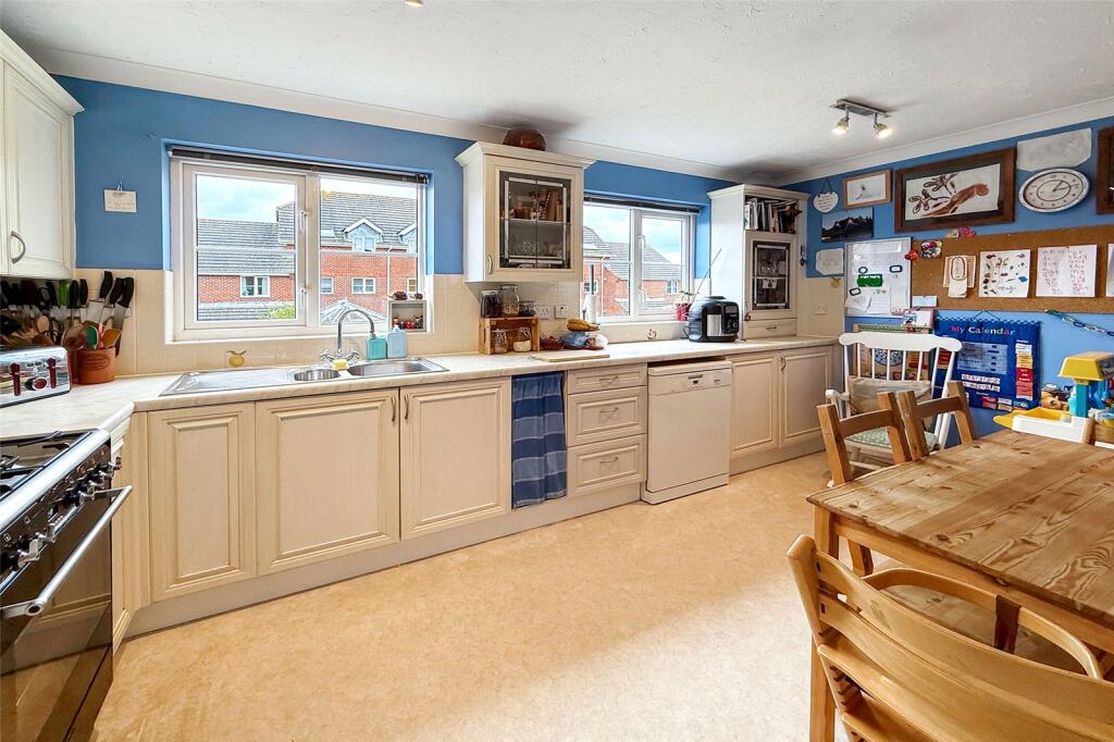 Norfolk Road, Littlehampton, West Sussex photo 2