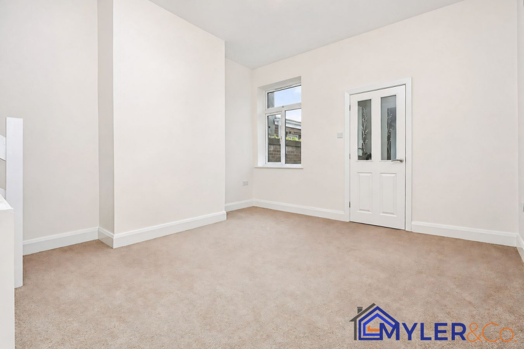 House in Widnes, Halton - View 4