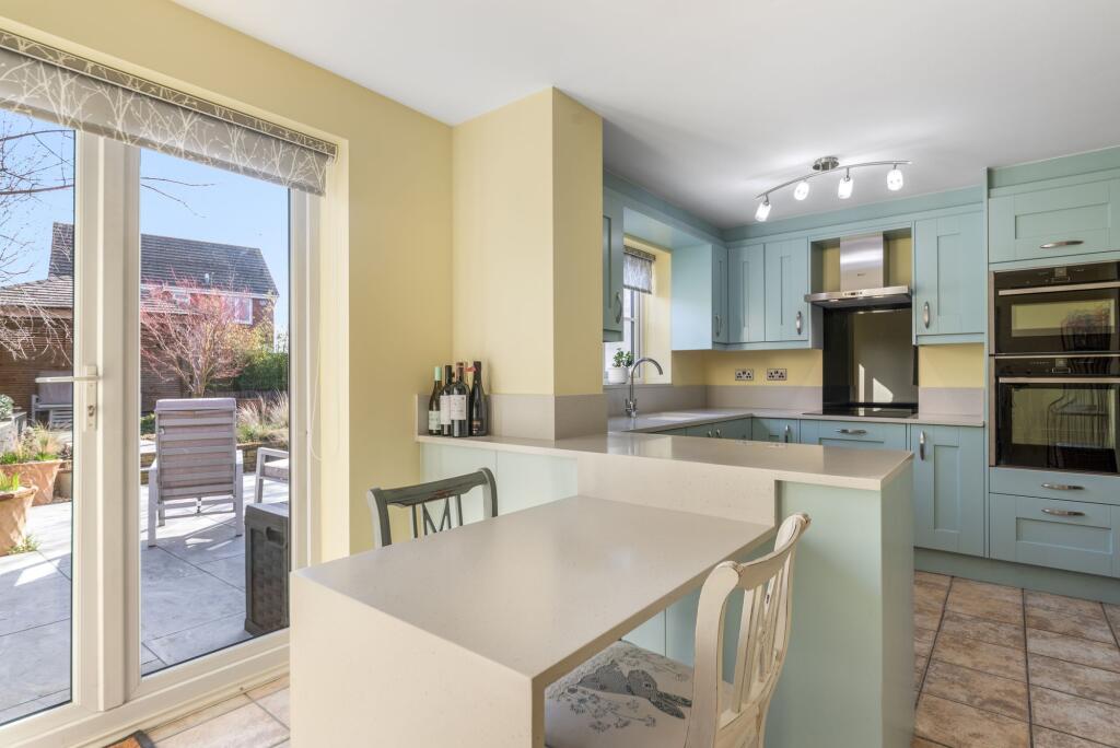 Willow Bank, Wyre Piddle, WR10 photo 3