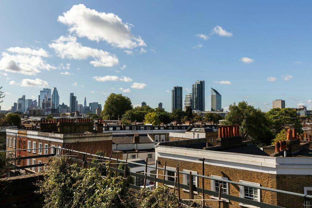 Canonbury Yard 14.jpg