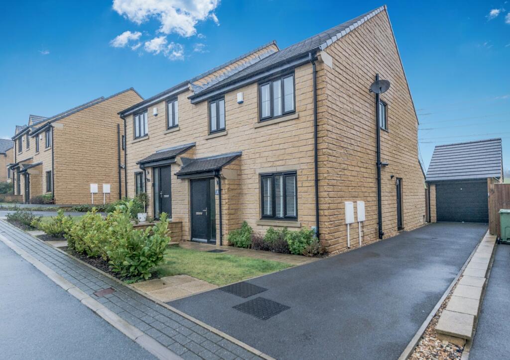 Main image of property: Kensington Way, Gomersal, Cleckheaton, West Yorkshire, BD19