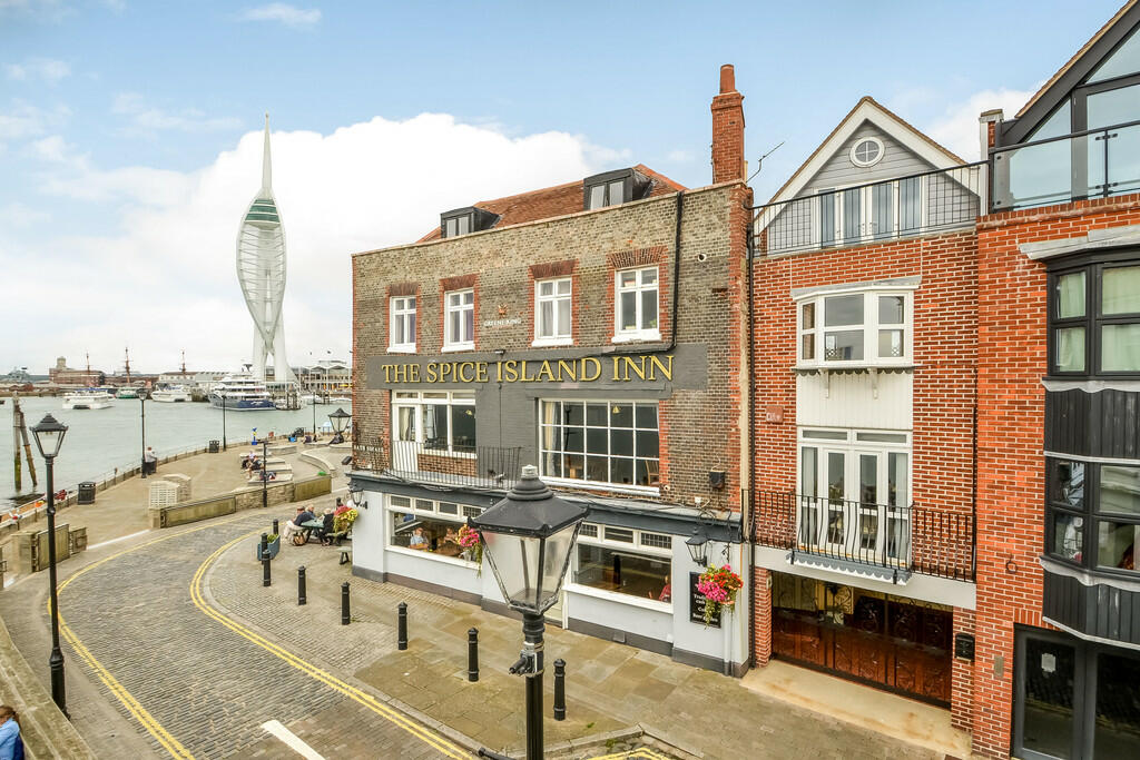 House in Portsmouth, Old Portsmouth - View 2