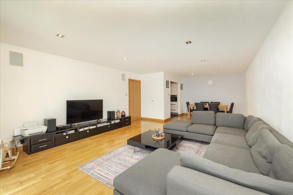 Apartment in Edinburgh, Western Harbour, Leith Harbour & Newhaven - View 2