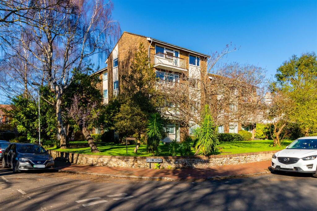 Main image of property: Manor Road, Worthing