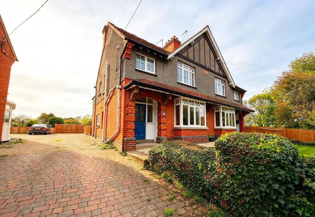 Main image of property: Lutterworth Road, Brinklow