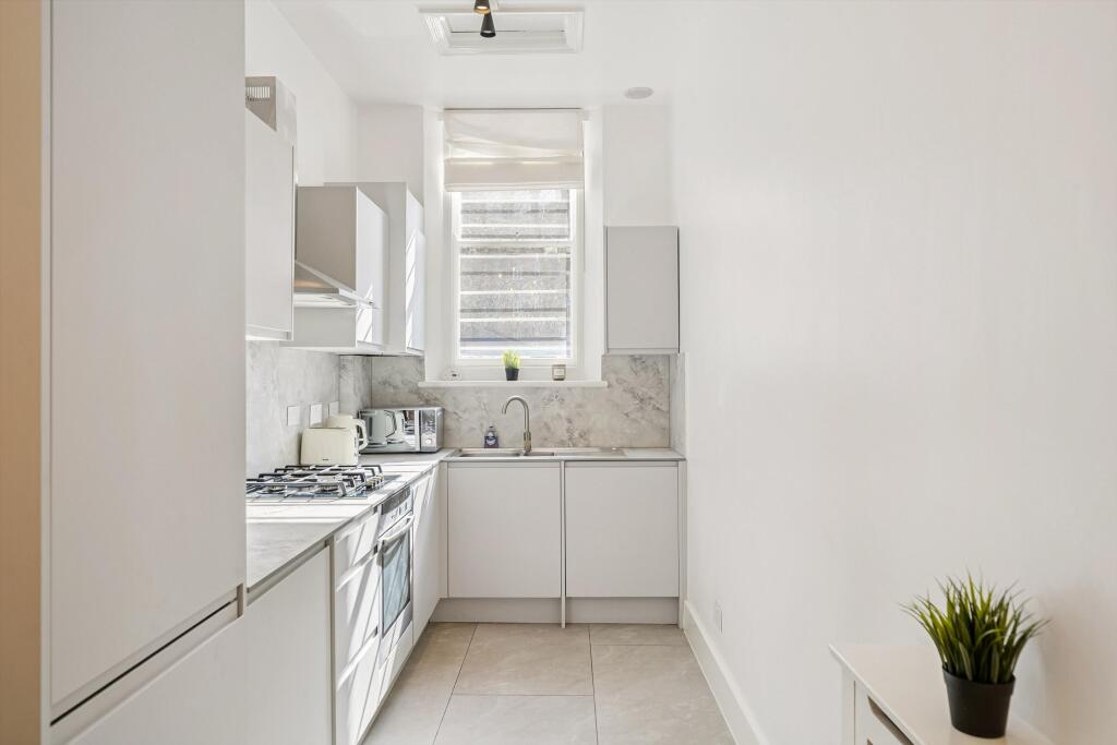 3 bedroom flat for rent