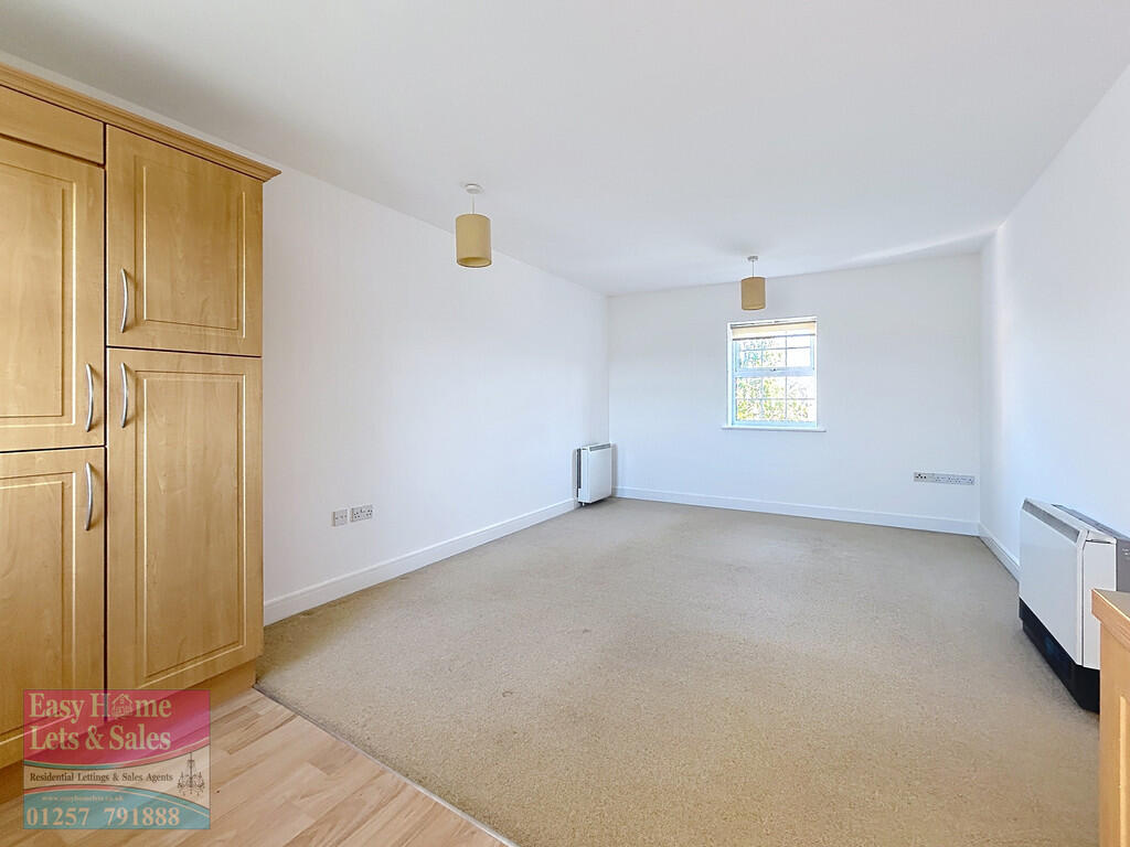 Apartment in Preston - View 4