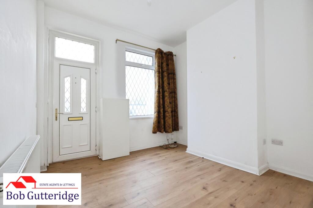 House in Stoke-on-Trent - View 2