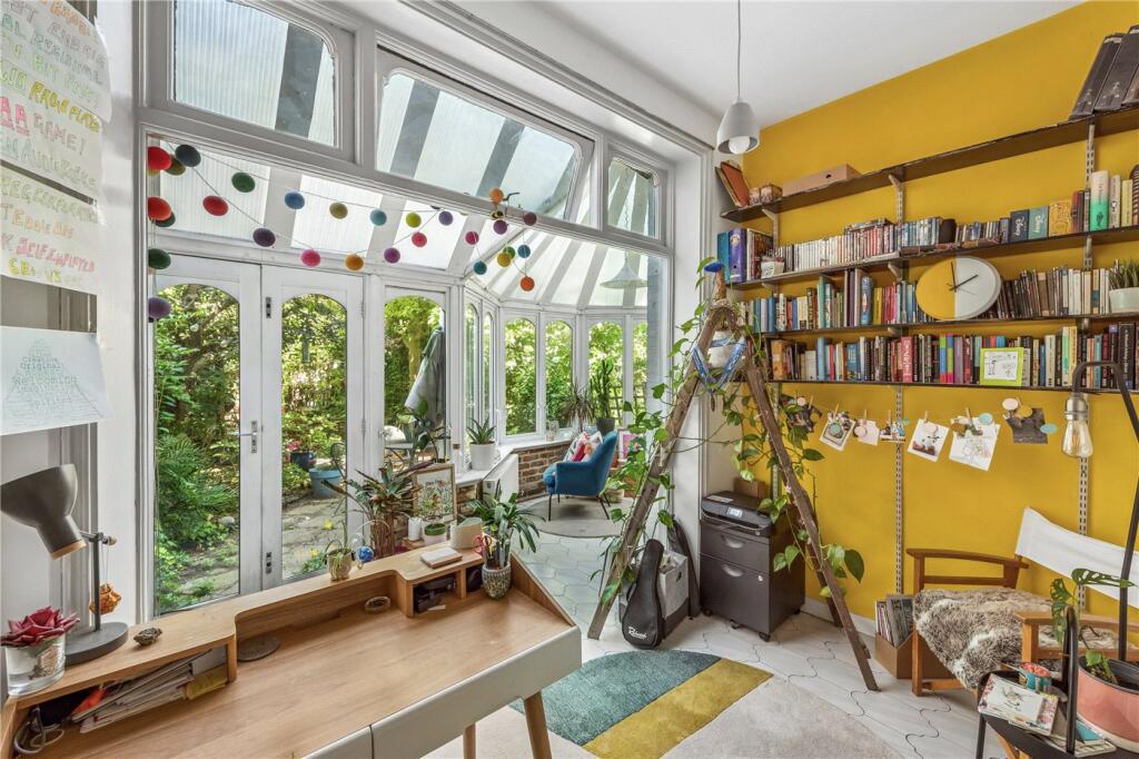 House in London - View 4