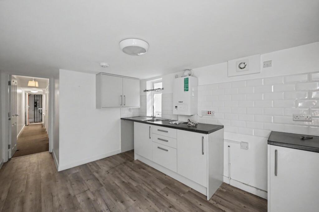 Apartment in London, Kensal Town, Maida Hill - View 3