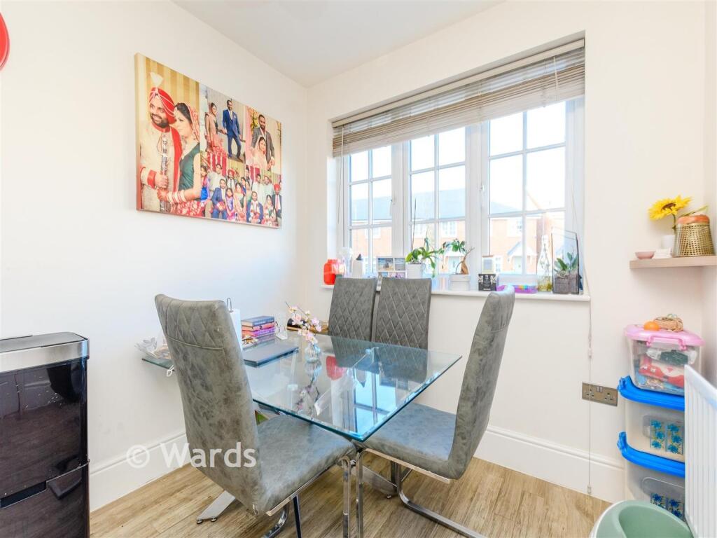 House in Strood, Temple Wharf, Medway - More