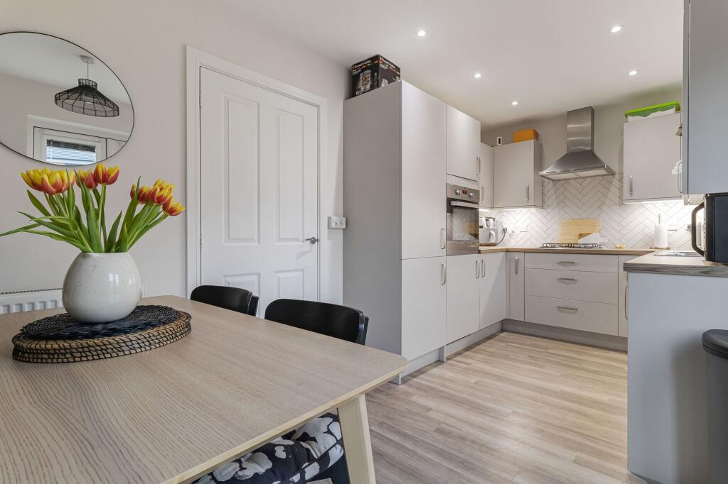 Ardennes Avenue, Witchford, CB6 photo 3