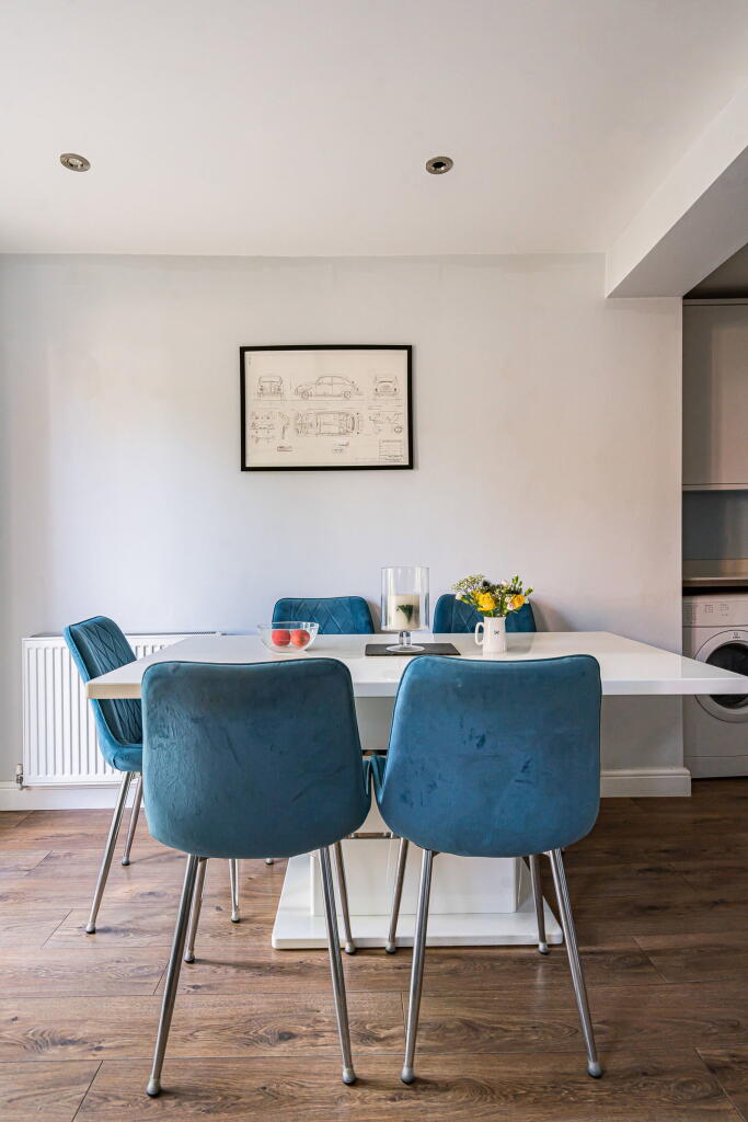 House in Guildford - View 5