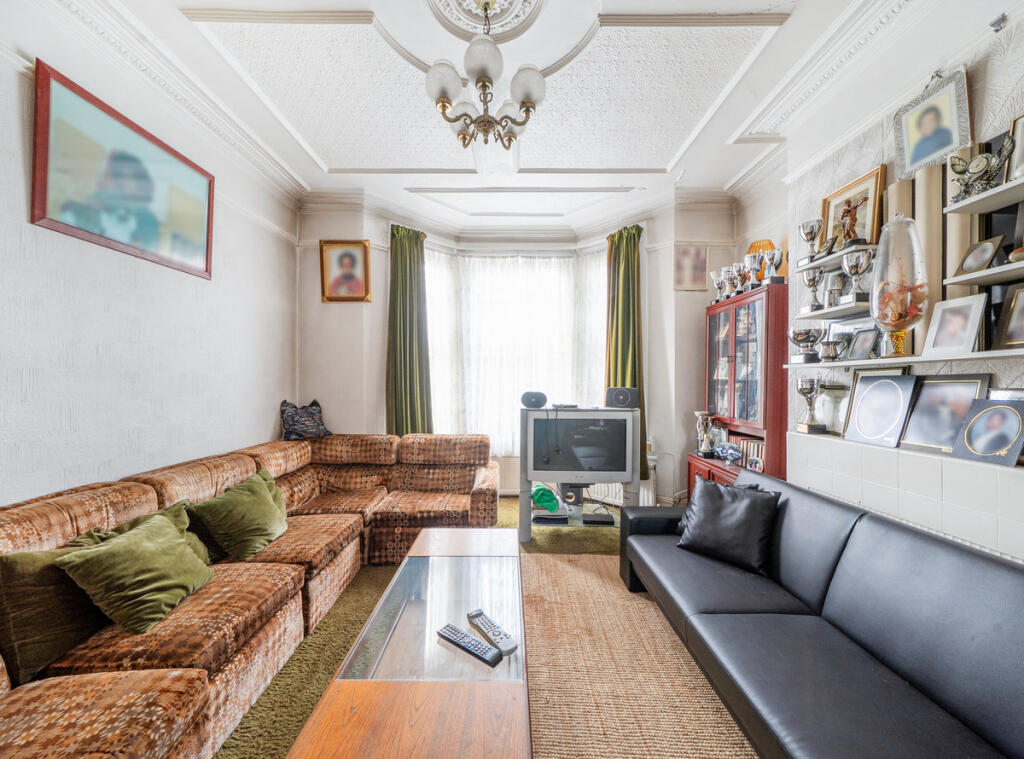 House in London, Custom House, Silvertown - View 4