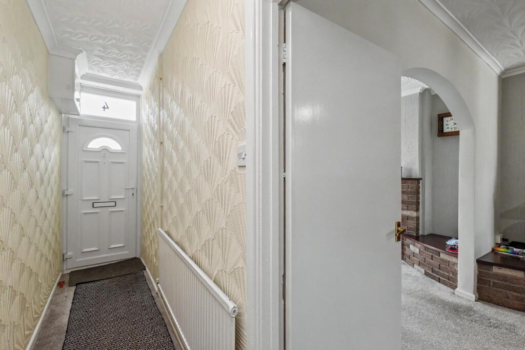 House in Newport - View 5