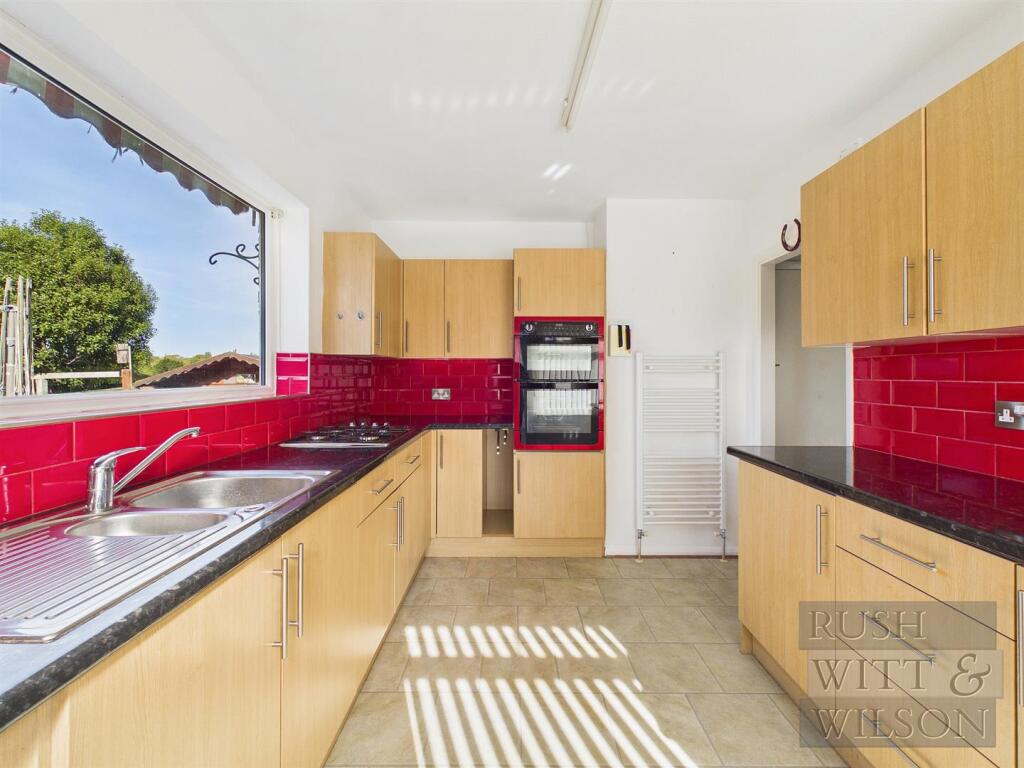 House in Tonbridge - View 4
