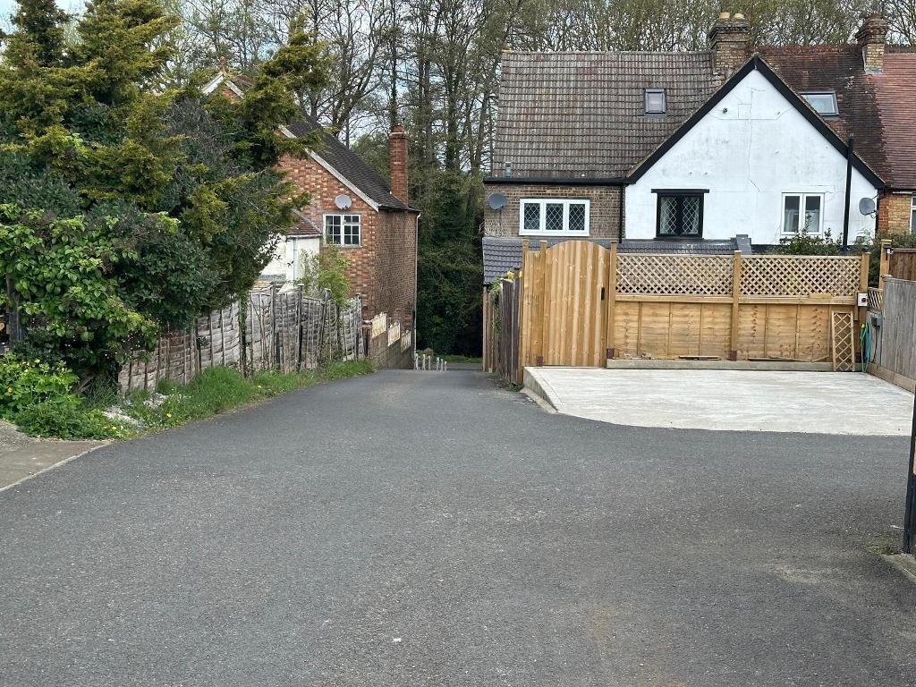 Main image of property: Main Road, Sundridge, Westerham, Kent, TN14 6EH