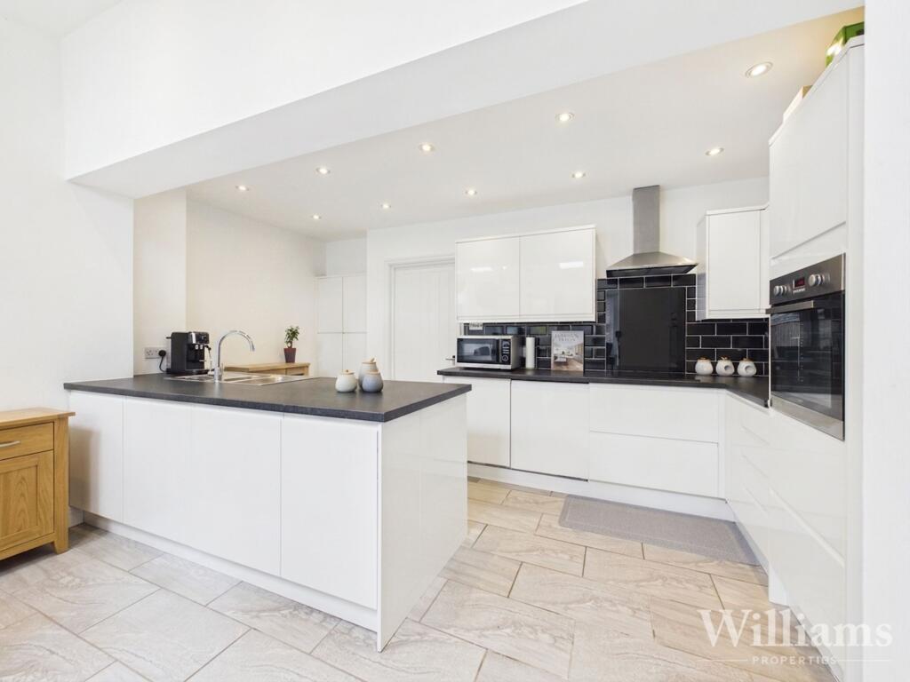 Brackley Lane, Calvert, MK18 - More