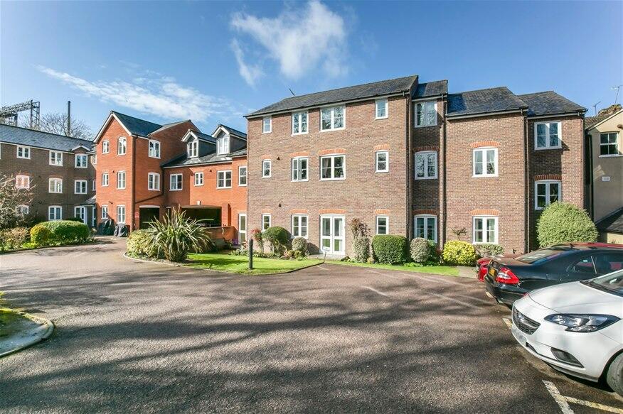 Additional image 8 of Southdown Road, Harpenden, AL5