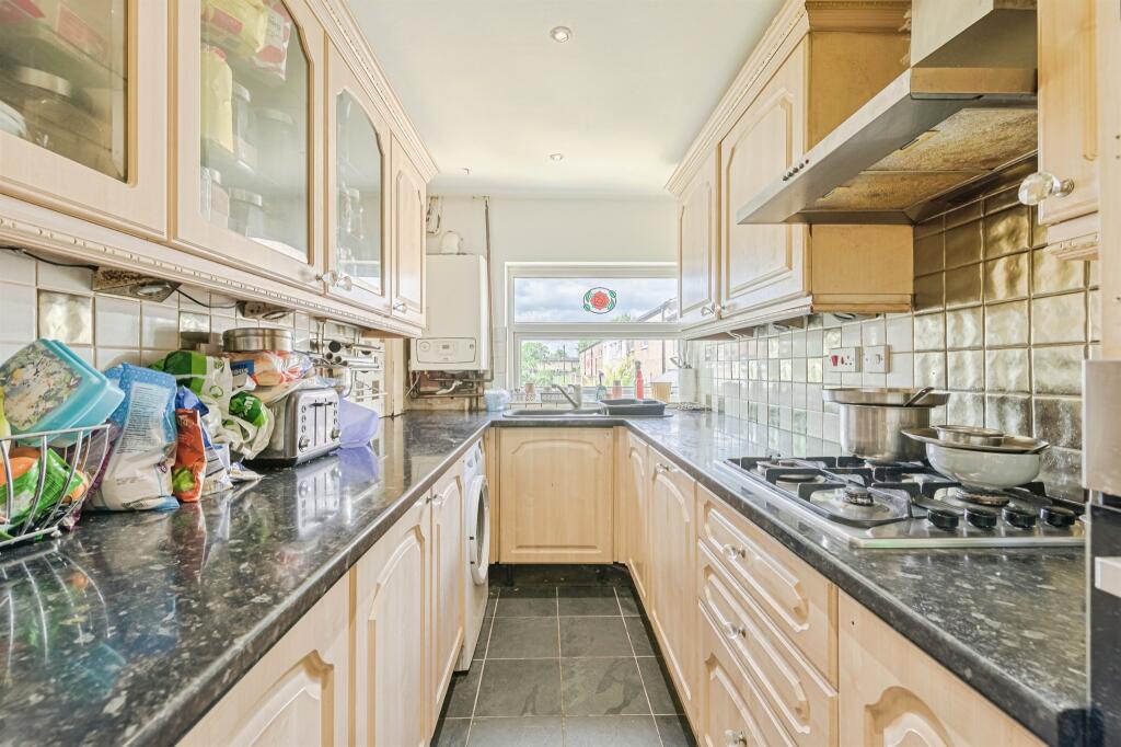Apartment in Tamworth, Staffordshire - View 4