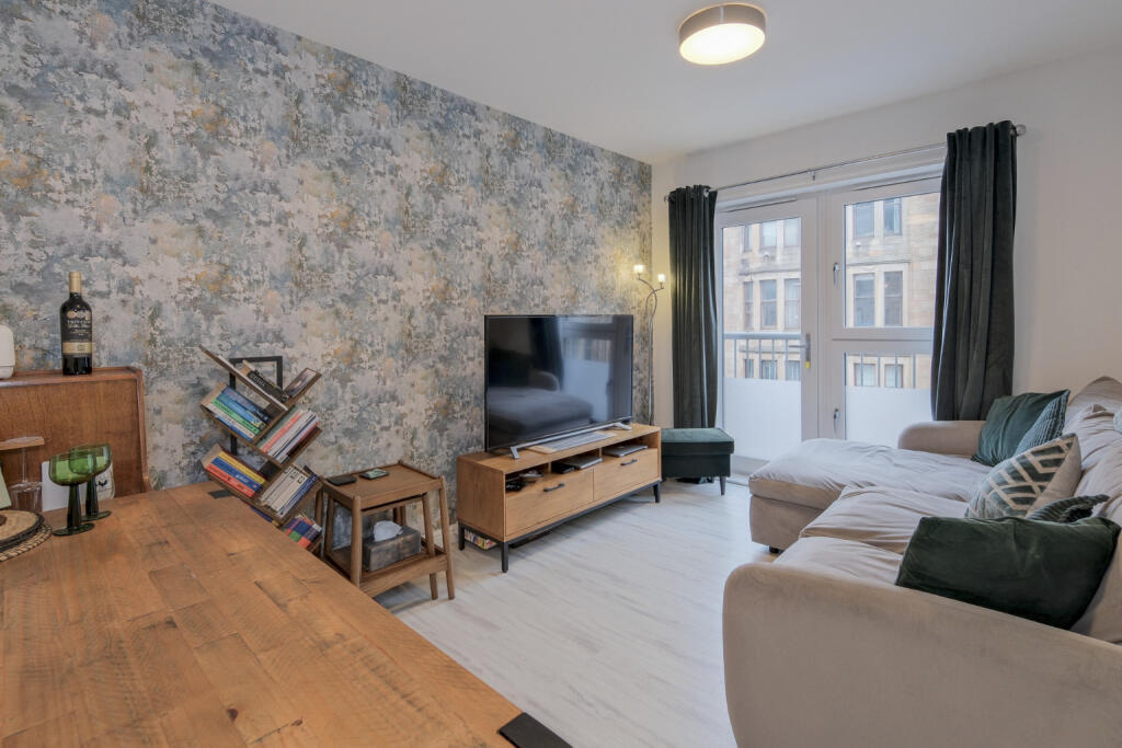 Apartment in Glasgow - View 2