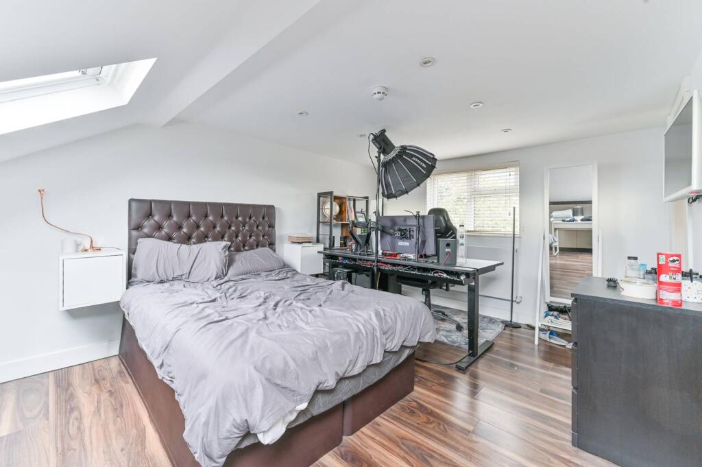 Main image of property: .Glenister Park Road, Streatham Vale, London, SW16