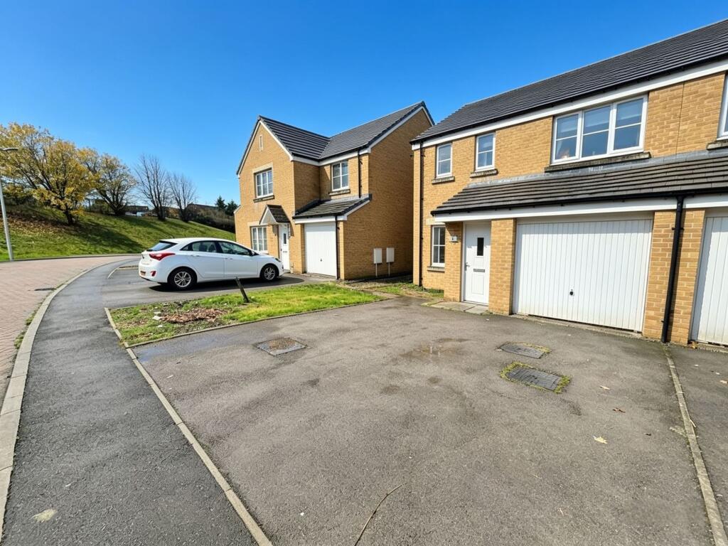 Main image of property: Maes Brynach, Brynmenyn, CF32