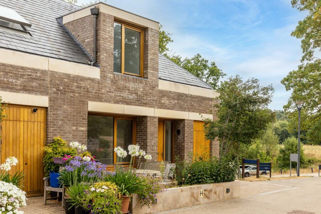 Main image of property: Wildernesse Avenue,
Sevenoaks,
TN150EA