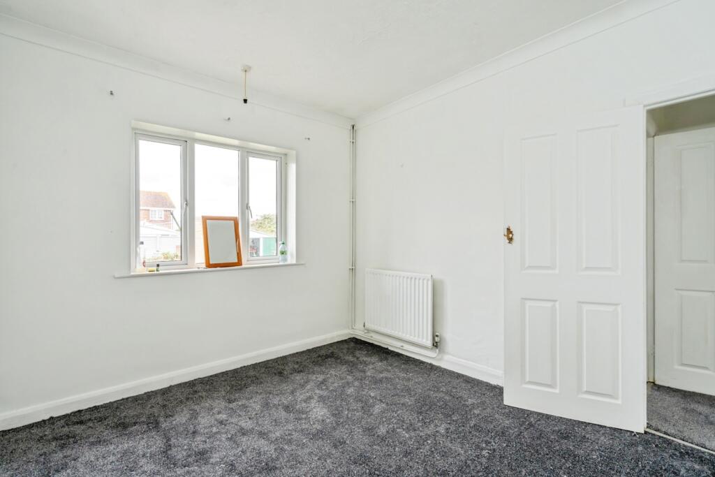 House in Portsmouth - More