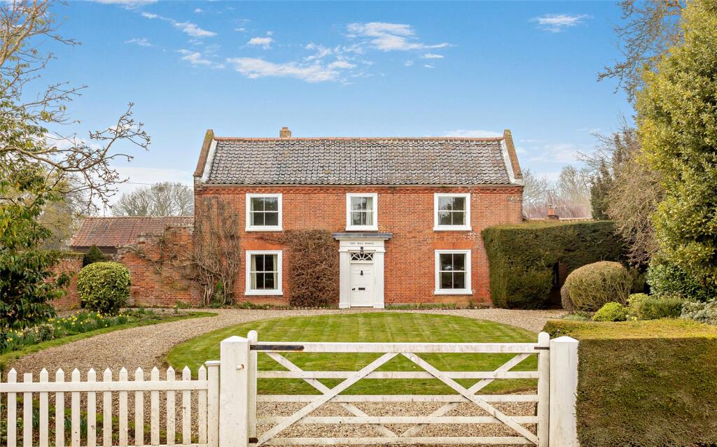 Main image of property: Norwich Road, Mulbarton, Norwich, Norfolk, NR14