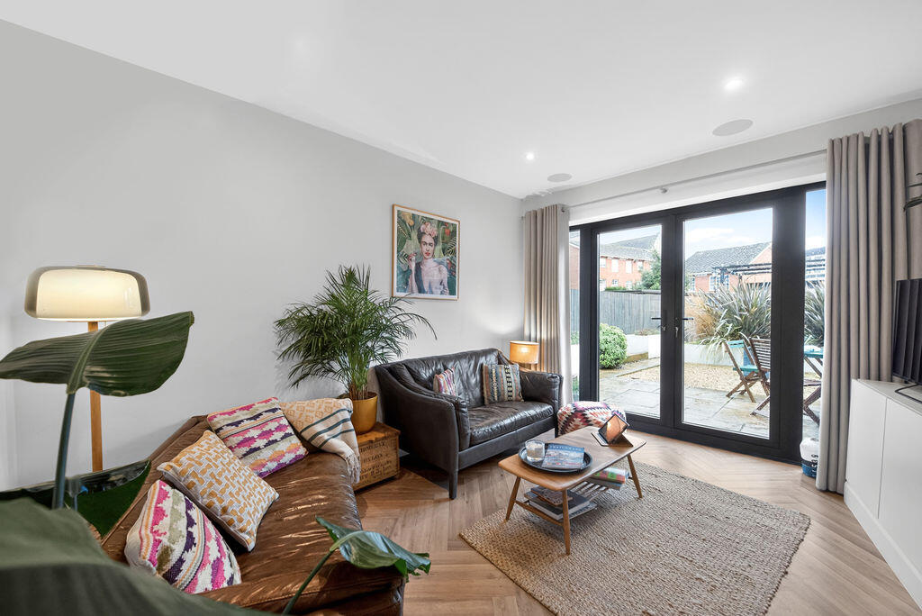 House in Southsea - View 2
