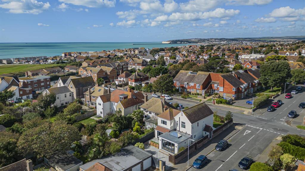 Grosvenor Road, Seaford photo 2