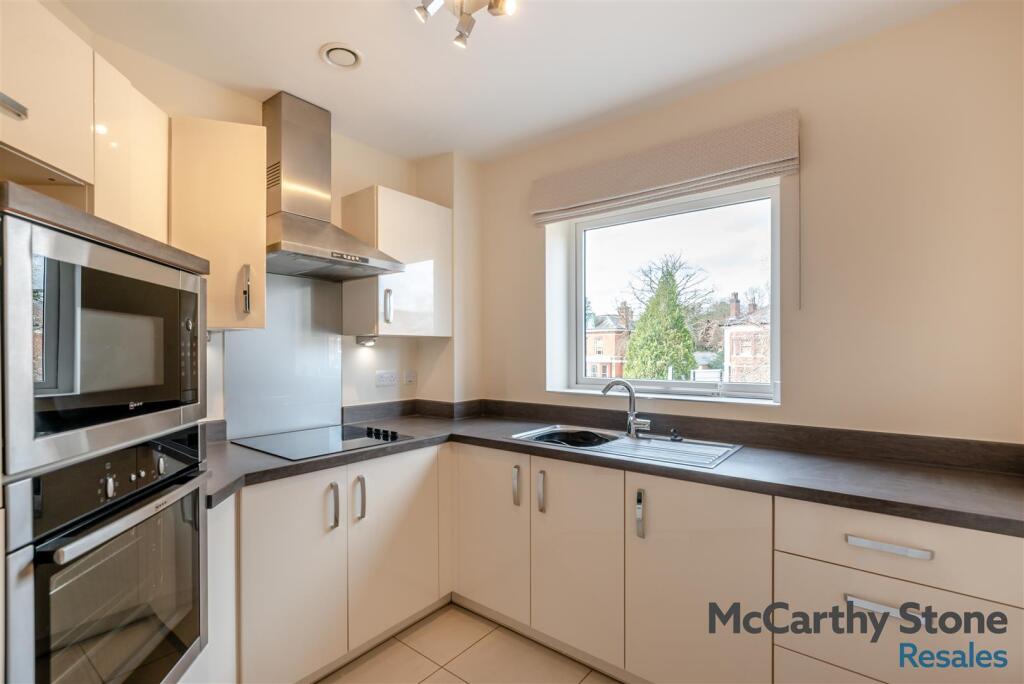 Apartment in Birmingham, The Calthorpe Estate, Harborne - More