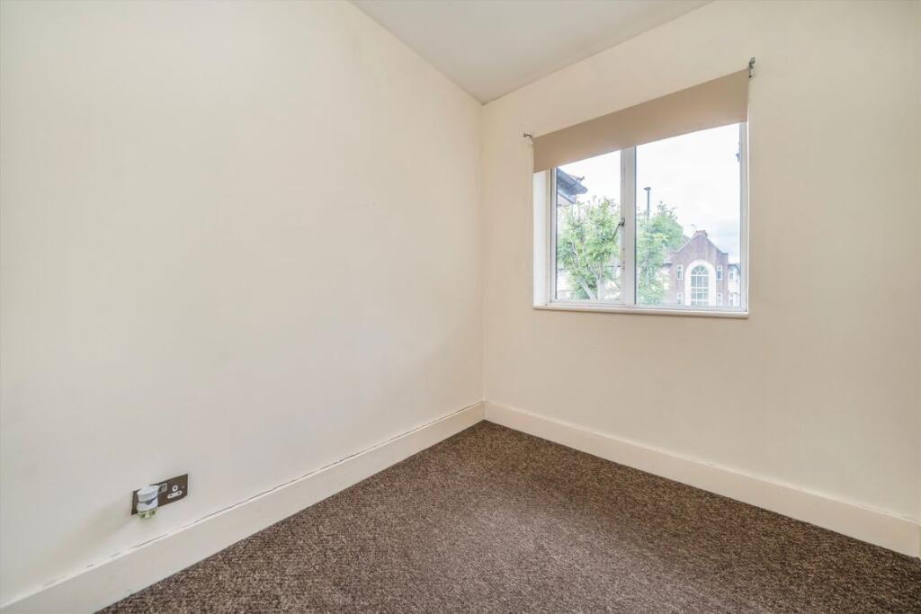 Boston Manor Road, Brentford - View 6