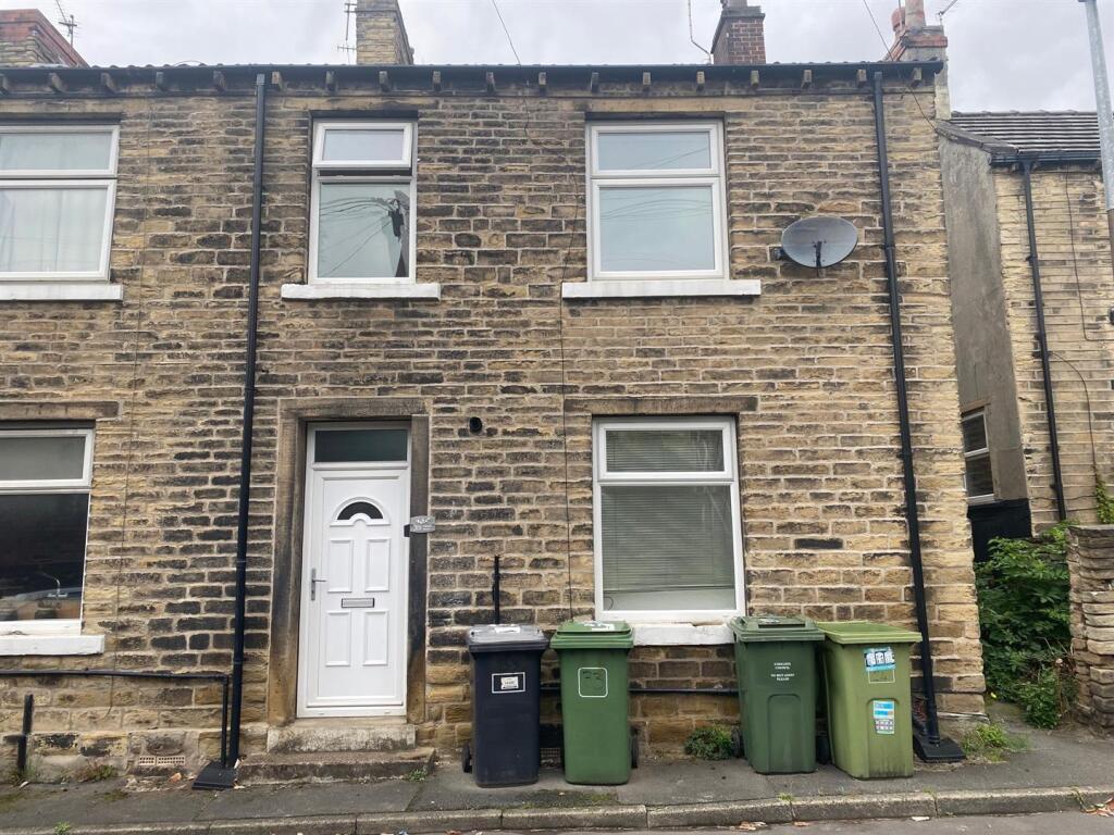 Main image of property: Victoria Street, Moldgreen, Huddersfield