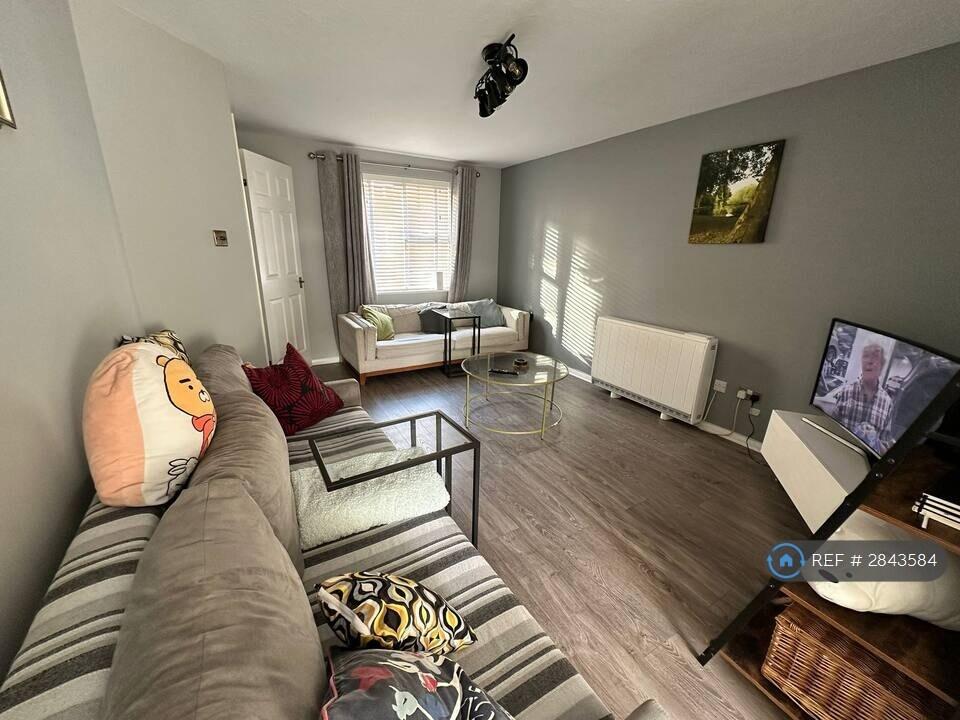 3 bedroom detached house for rent