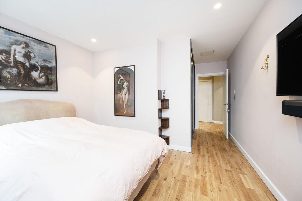 Apartment in London - More