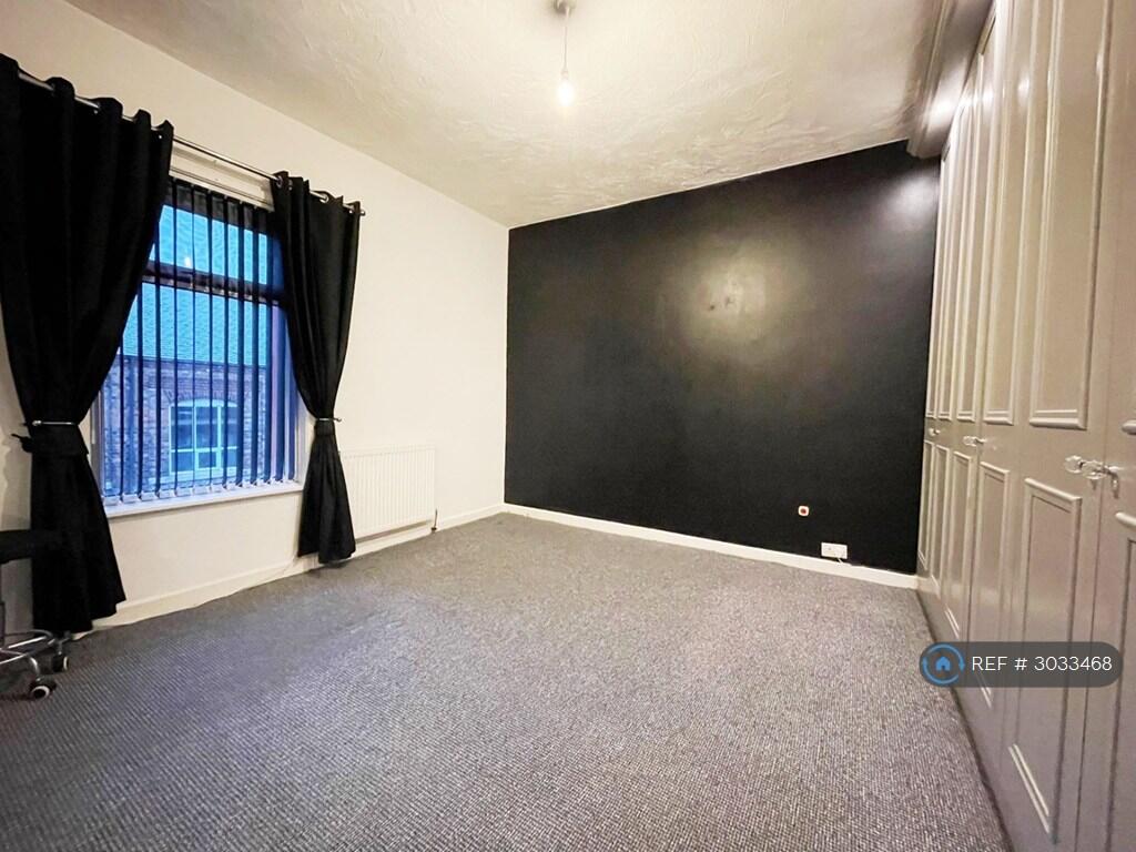 House in Bolton - View 5