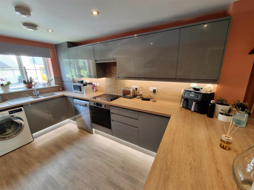 House in Launceston, Cornwall - View 5