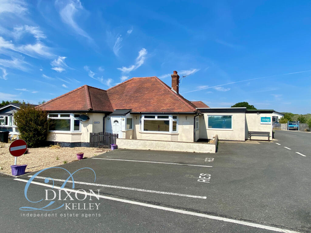 Main image of property: Glendene Bungalow, Bashley Cross Road, New Milton, Hampshire