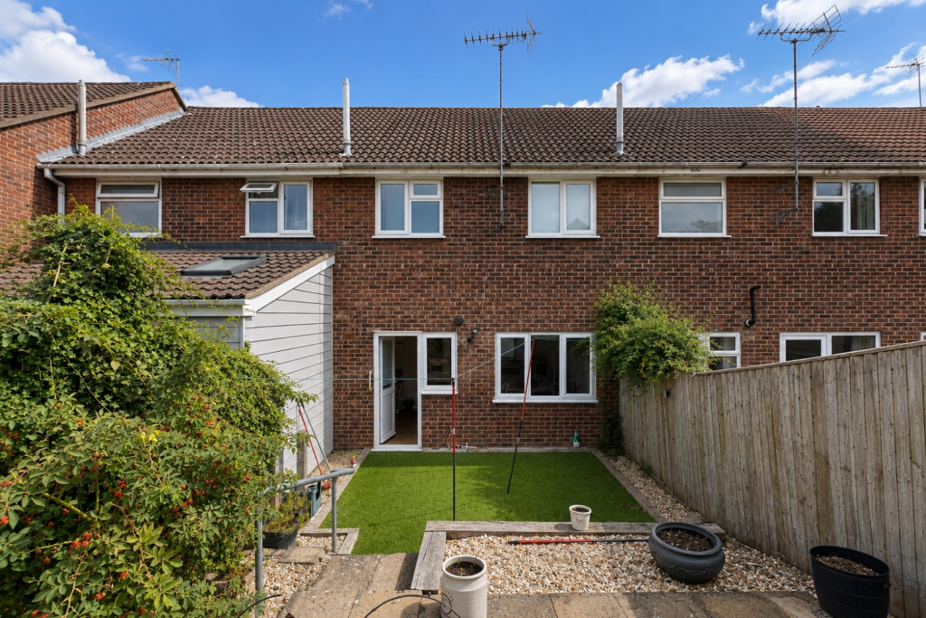 House in Wantage, Belmont Park - View 2